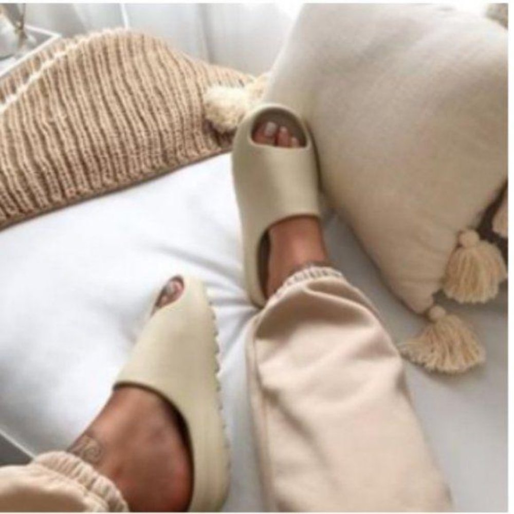 “Kanye” Neutral Slide Sandal in Ivory - Picture 3 of 6